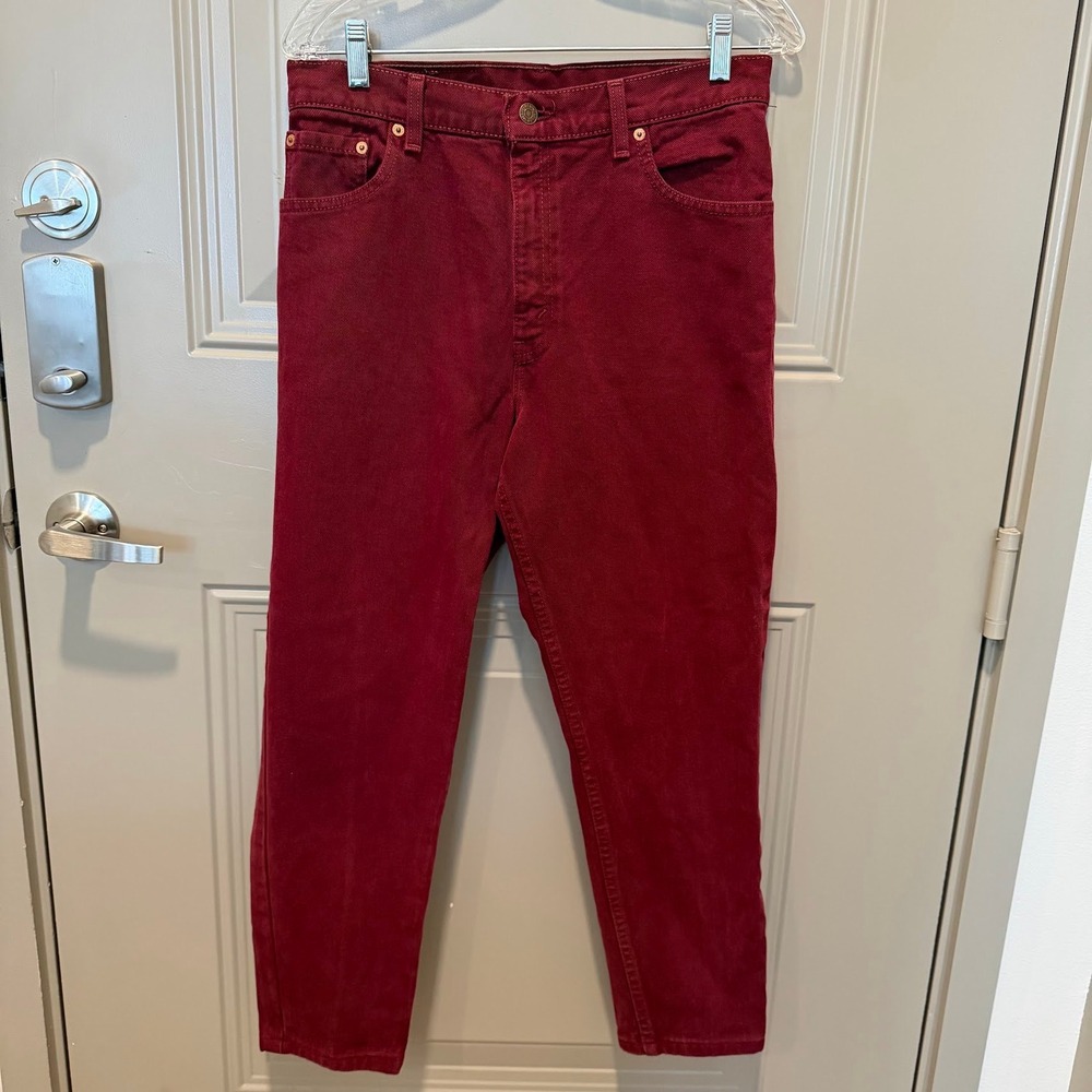 Vintage Levi's 550 Relaxed Fit Tapered Leg Jeans Burgundy Made in USA Size 13 M